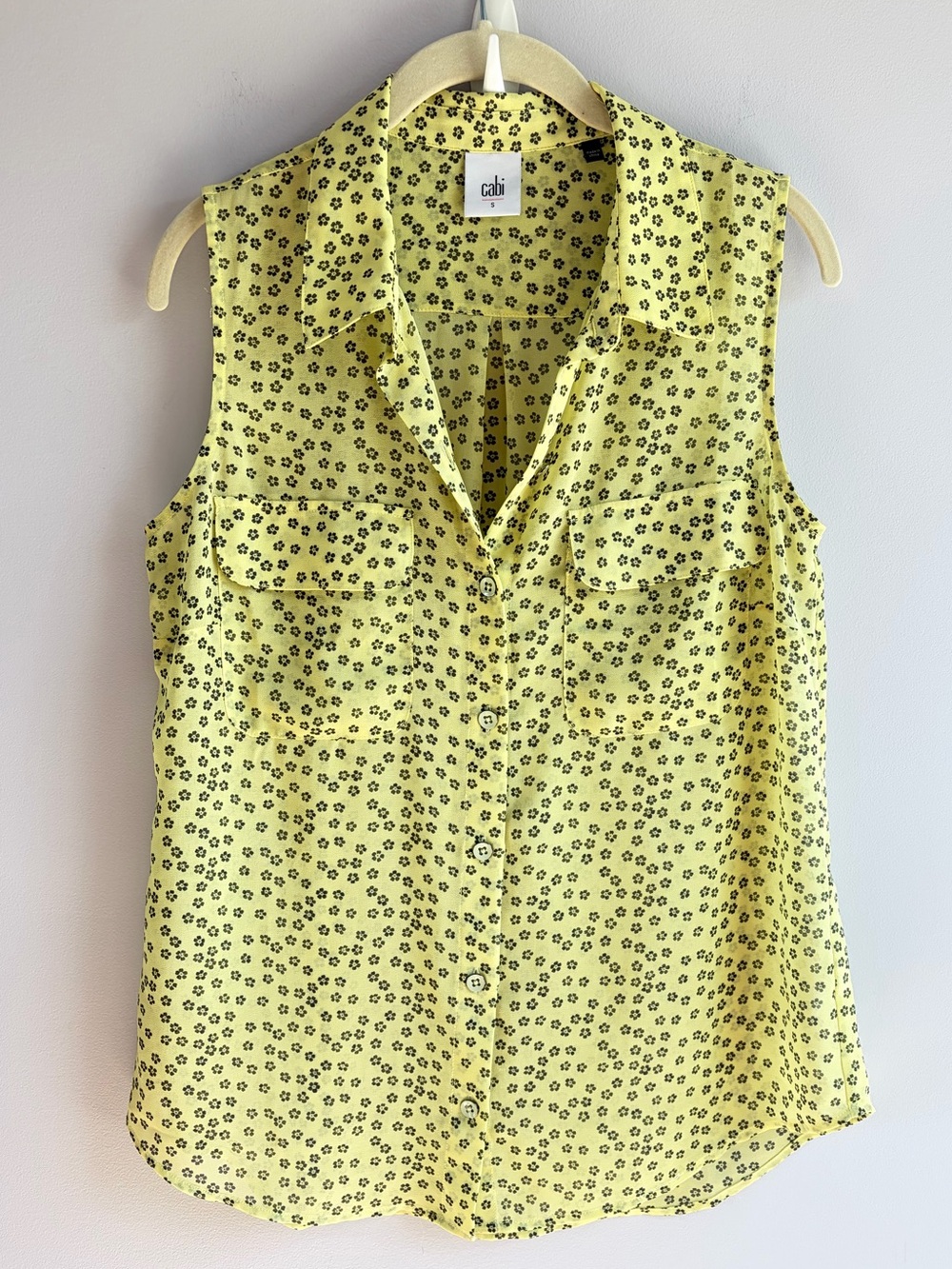 Cabi Button Front Sleeveless Blouse Lemon Yellow Black Floral Ditsy Cute EUC S